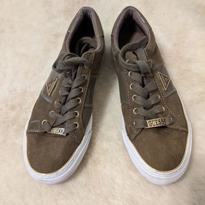 guess khaki suede lace sneakers size 8